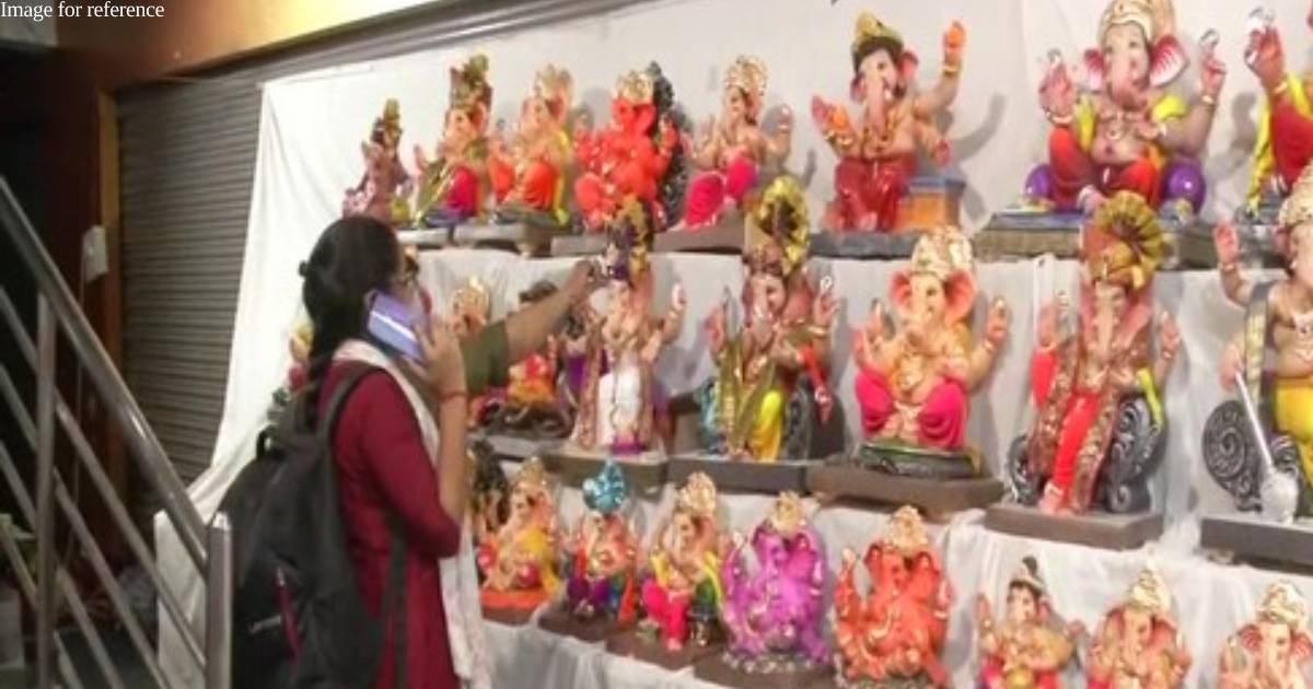 Ban on Plaster of Paris made Ganesh idols affecting business of Hyderabad vendors